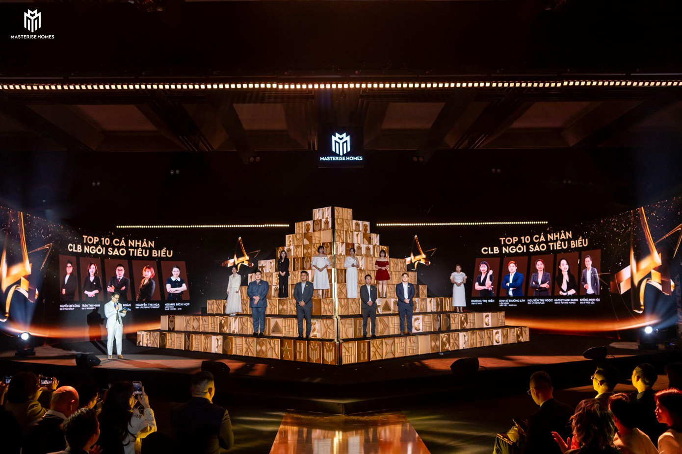 Lễ vinh danh đối tác kinh doanh 2024 khu vực miền Bắc với chủ đề “Starway of Creation” của Masterise Homes để lại nhiều dấu ấn cho các khách mời tham dự.