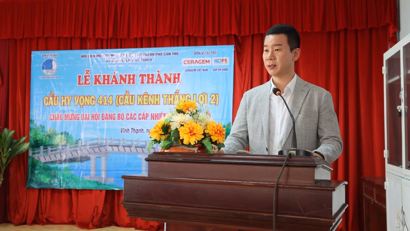 Ông Kim Byeong Gon – Tổng Giám đốc Ceragem Việt Nam phát biểu tại buổi lễ