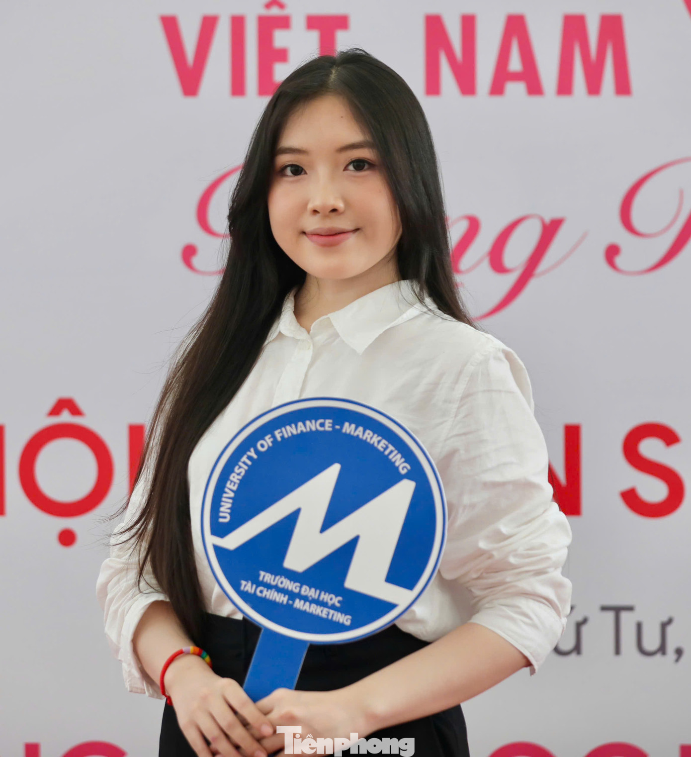 Nhiều thí sinh tiềm năng cũng tham gia ngày hội để tìm hiểu về cuộc thi Hoa hậu Việt Nam 2024, đồng thời giao lưu và gặp gỡ mọi người.