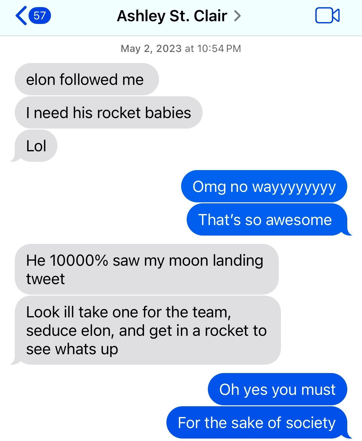 Tin nhắn được cho là Ashley gửi cho Isabella Moody, với nội dung bàn về kế hoạch quyến rũ Elon Musk và sinh con với nam doanh nhân. Tin nhắn được cho là Ashley gửi cho Isabella Moody, với nội dung bàn về kế hoạch quyến rũ Elon Musk và sinh con với nam doanh nhân.