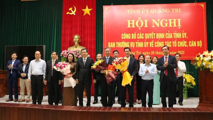 Công bố quyết định của BCH Đảng bộ tỉnh về thành lập Đảng bộ Các cơ quan đảng trực thuộc Đảng bộ tỉnh Quảng Trị.