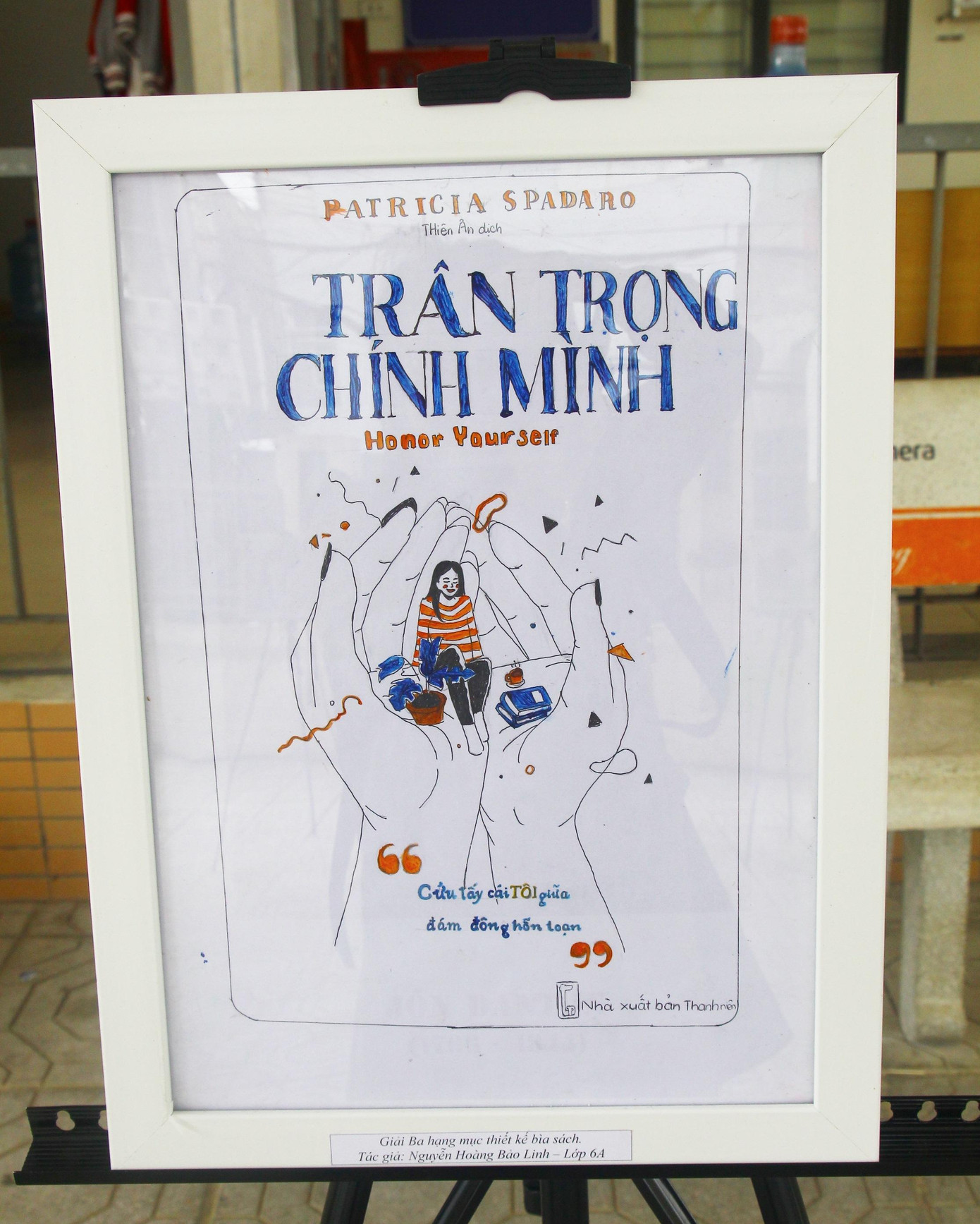 Một số các bức tranh vẽ bìa sách đoạt giải do các bạn học sinh THCS Tứ Liên vẽ minh họa. Một số các bức tranh vẽ bìa sách đoạt giải do các bạn học sinh THCS Tứ Liên vẽ minh họa.