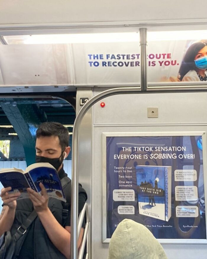 Khi bạn đọc sách đúng "trend".