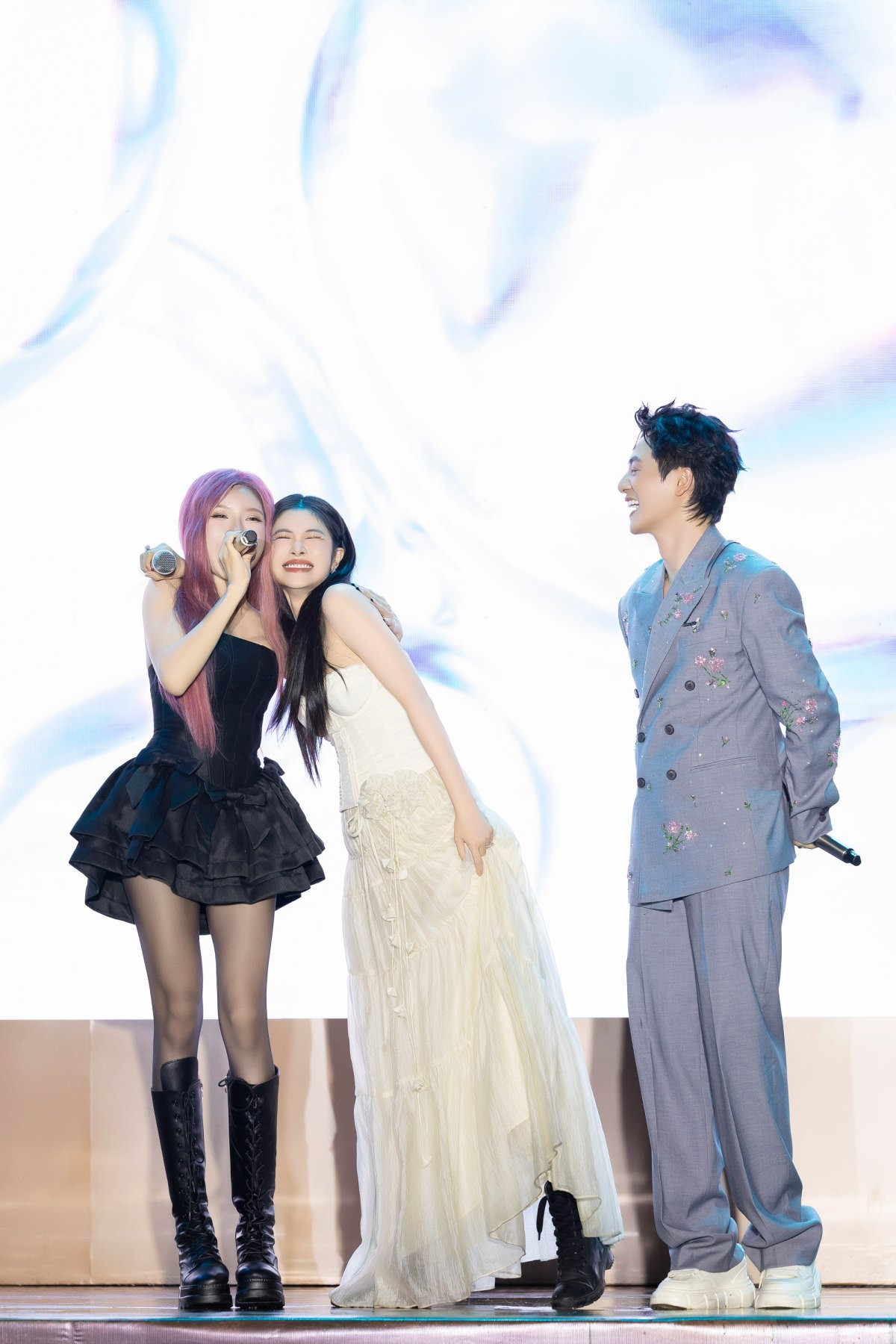 Vợ chồng Đăng Khôi cho biết đã gia nhập cùng công ty quản lý với Trang Pháp.