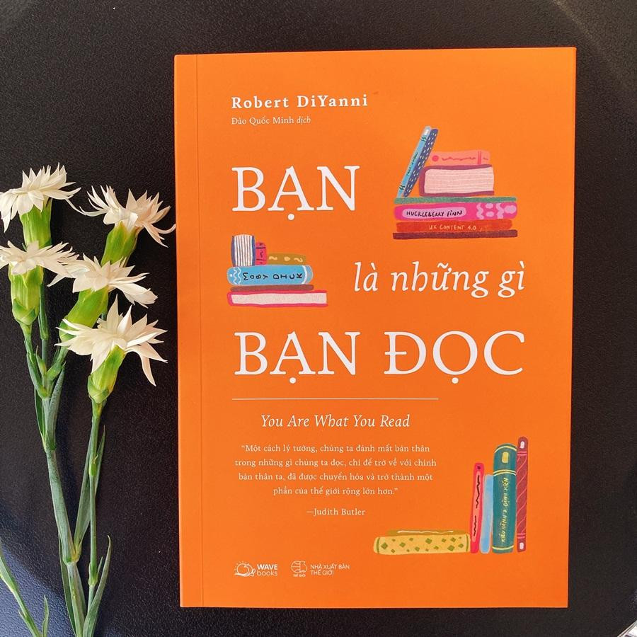 "Bạn là những gì bạn đọc" với 6 chương sẽ giới thiệu một bộ chiến lược đọc sách có liên quan mật thiết và củng cố lẫn đến nhau. "Bạn là những gì bạn đọc" với 6 chương sẽ giới thiệu một bộ chiến lược đọc sách có liên quan mật thiết và củng cố lẫn đến nhau.