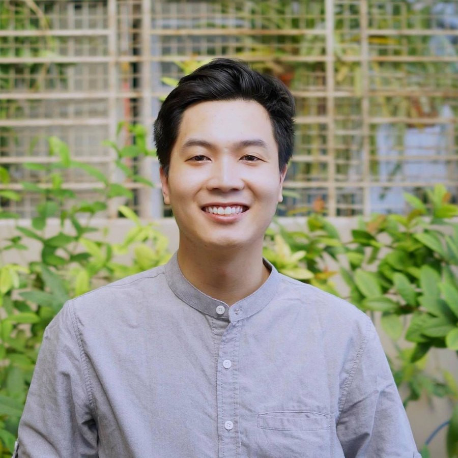 Tác giả Tùng Phan.