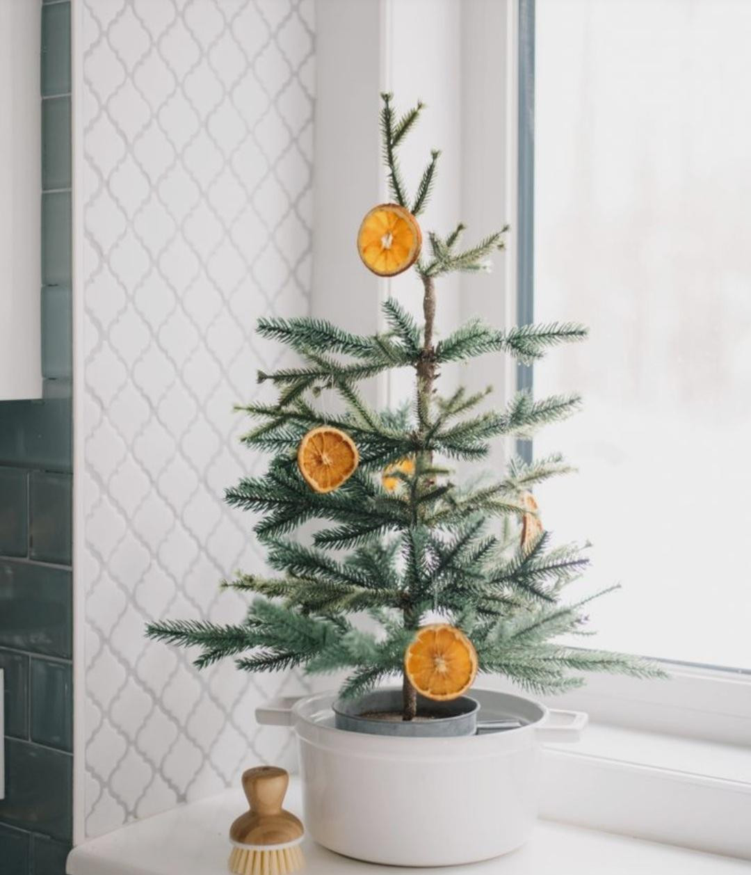 Black Friday hay Cyber Monday chính là thời điểm để bạn sắm sửa dần những món đồ trang trí cho Giáng sinh. Ảnh: Pinterest Black Friday hay Cyber Monday chính là thời điểm để bạn sắm sửa dần những món đồ trang trí cho Giáng sinh. Ảnh: Pinterest