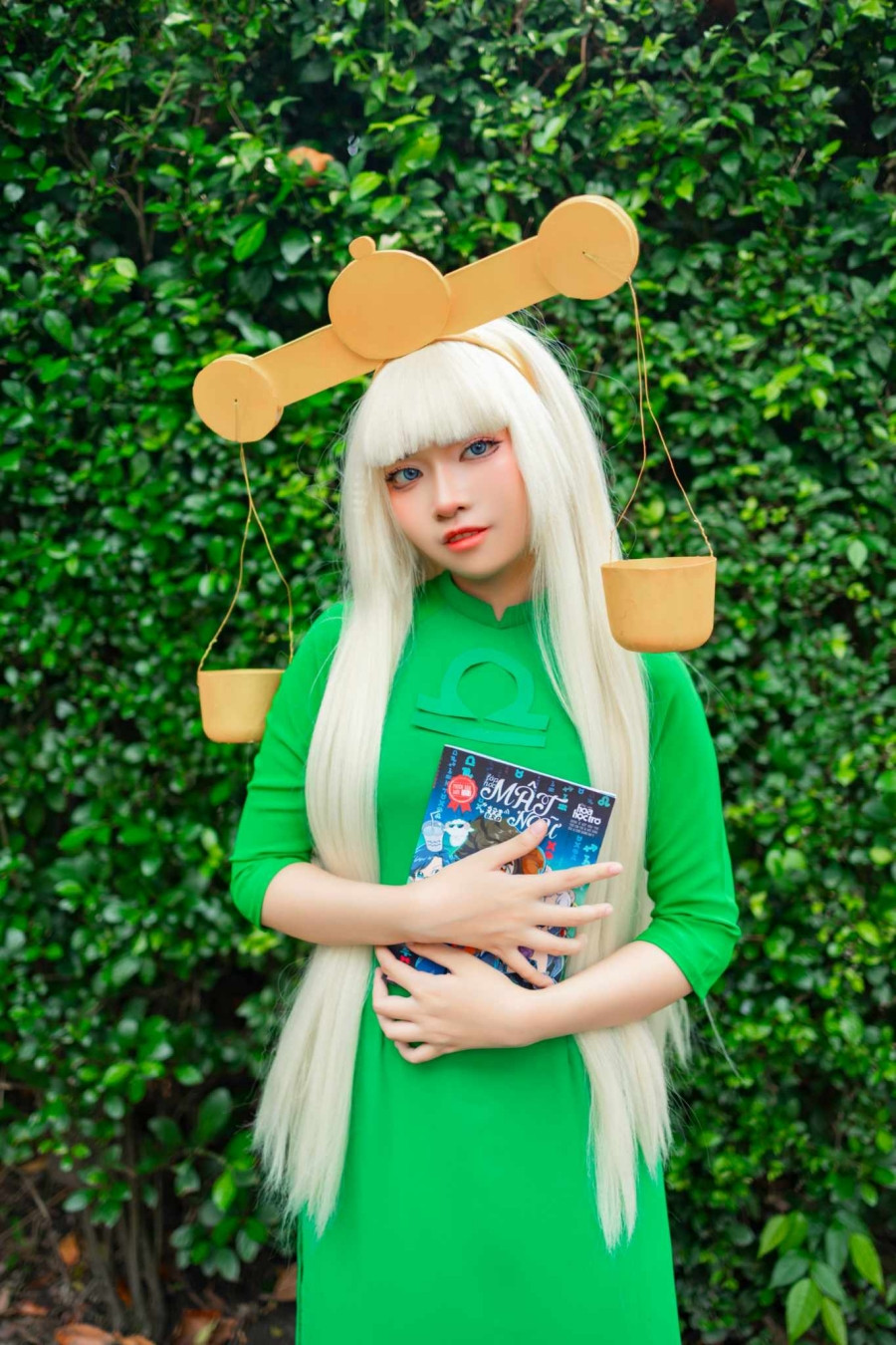 Nhân vật truyện tranh Lớp Học Mật Ngữ bước ra đời thực: Giống bản gốc đến ngỡ ngàng ảnh 11