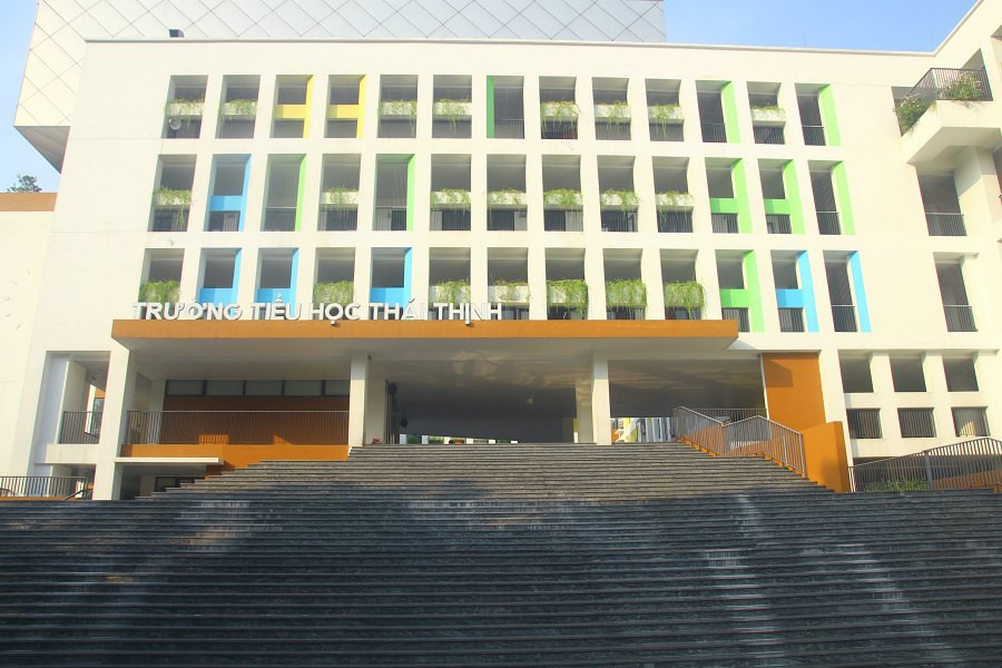 Trường Tiểu học Thái Thịnh năm nay đón gần 400 học sinh bước vào lớp 1.