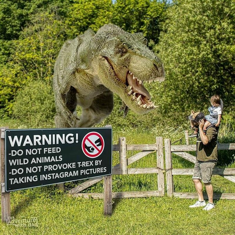 Khi bạn có một ông bố giỏi Photoshop, việc đi thăm khủng long là chuyện quá dễ dàng.