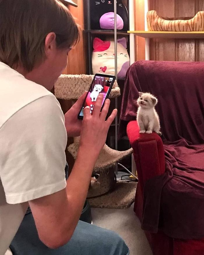 Nhìn là biết "quàng thượng" này đích thị mẫu chuyên nghiệp. Nhìn là biết "quàng thượng" này đích thị mẫu chuyên nghiệp.