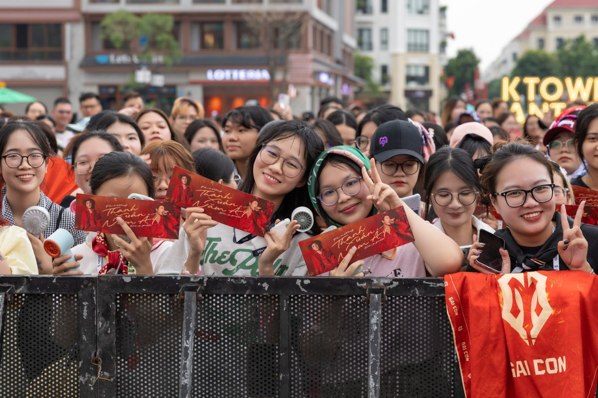 Rất đông fan đã tới tham dự fan meeting "Thanh Xuân Năm Ấy" của Đăng Khôi.