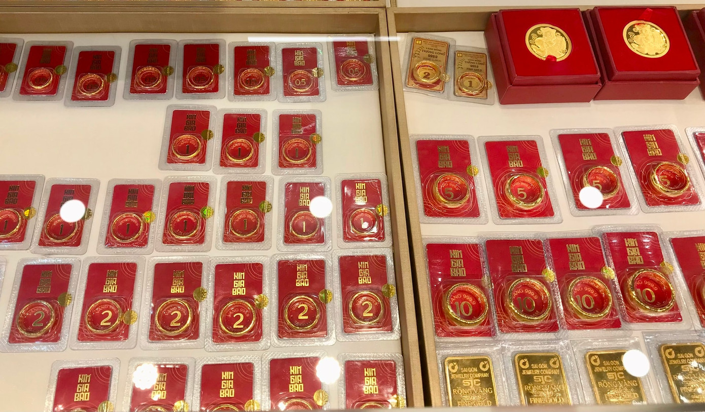 Giá vàng nhẫn và vàng SJC bằng nhau.