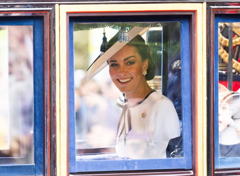 Sự trở lại của Kate là quyết định bất chợt nhưng có sự chuẩn bị kỹ lưỡng. Ảnh: SplashNews.com. Sự trở lại của Kate là quyết định bất chợt nhưng có sự chuẩn bị kỹ lưỡng. Ảnh: SplashNews.com.