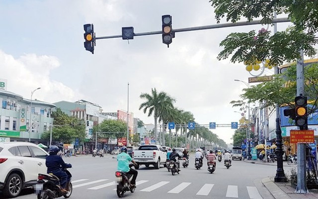 Tại dự thảo Luật Trật tự, an toàn giao thông đường bộ mới nhất đã bỏ quy định cấm tuyệt đối vượt đèn vàng.