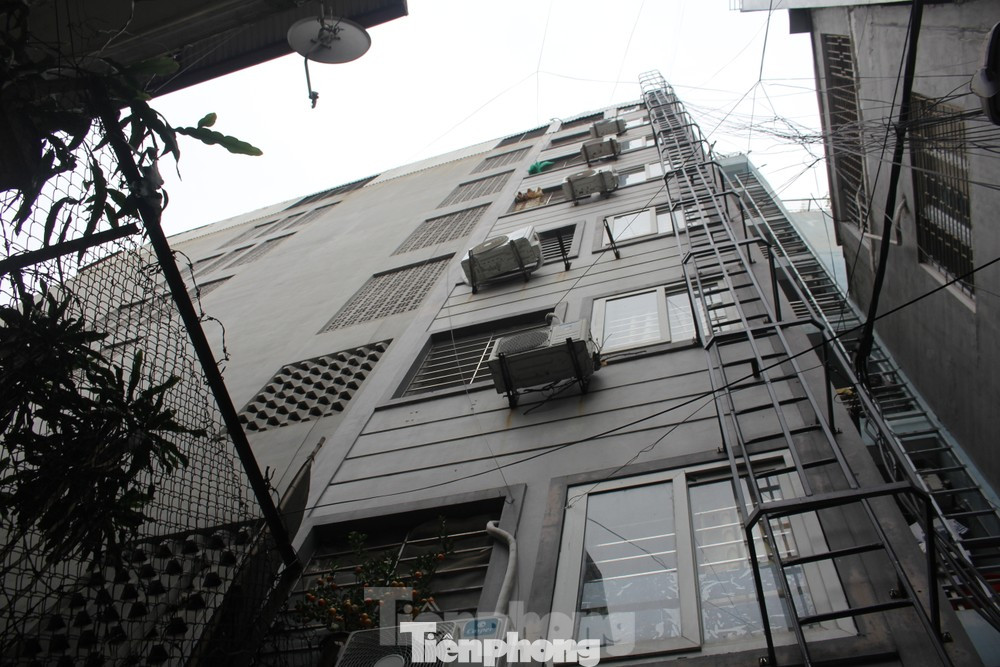 Nghị định 95 có hiệu lực từ ngày 1/8 quy định việc xây dựng, bán, cho thuê nhà ở nhiều tầng nhiều căn hộ. Nghị định 95 có hiệu lực từ ngày 1/8 quy định việc xây dựng, bán, cho thuê nhà ở nhiều tầng nhiều căn hộ.