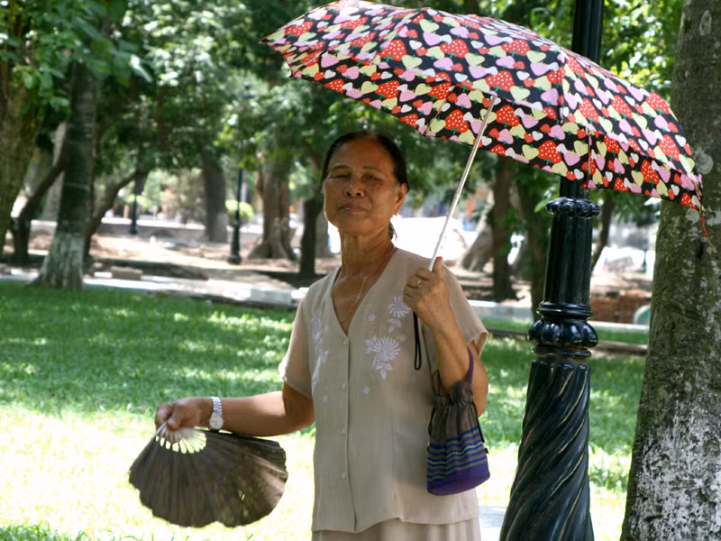 Mệt mỏi vì nắng nóng ảnh 5