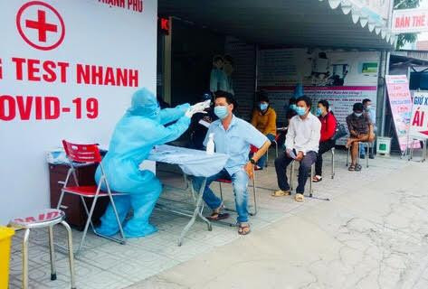 Cấp giấy âm tính khống, một phòng khám bị xử phạt ảnh 1