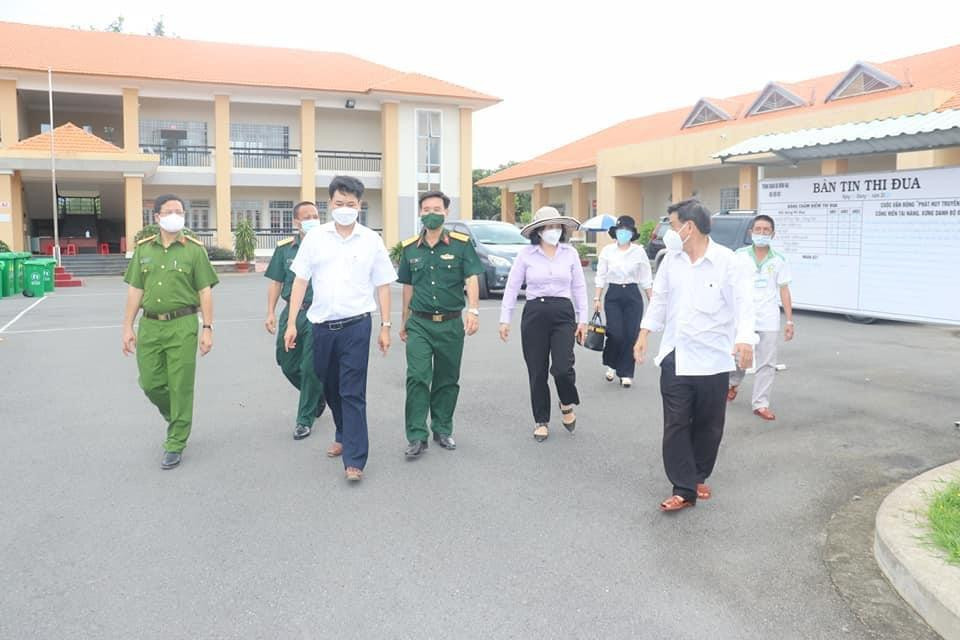 Các ngành chức năng kiểm tra 1 bệnh viện dã chiến ở huyện Xuân Lộc