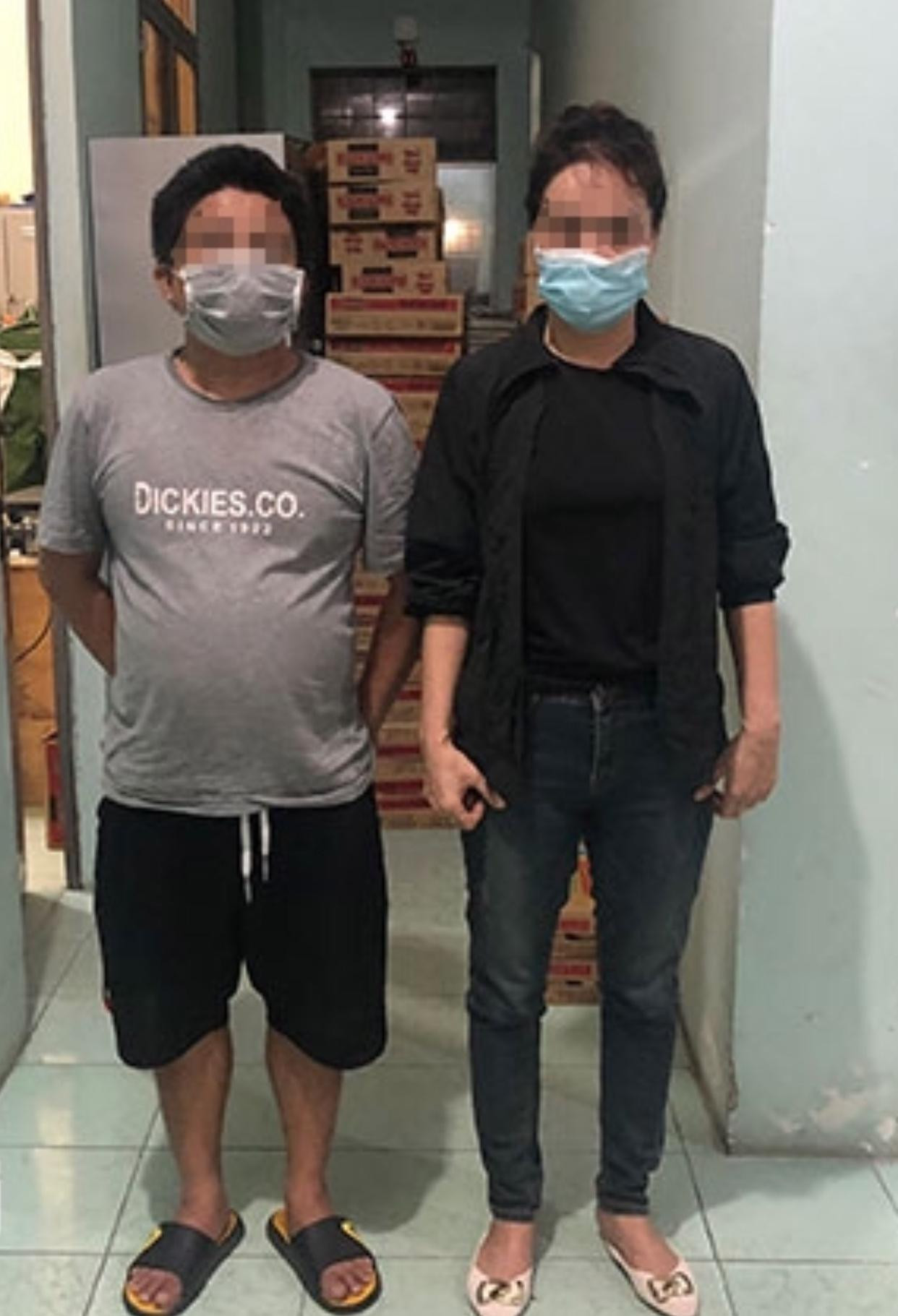 2 đối tượng trộm điện thoại của nhân viên y tế