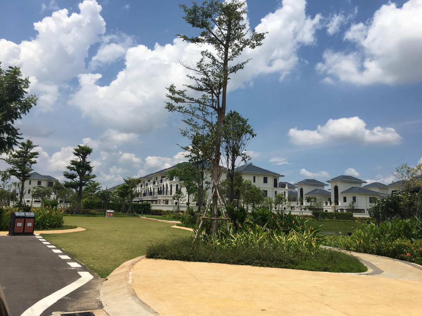 Trước đó, cơ quan chức năng đã kiểm tra, rà soát việc thực hiện, chấp hành các quy định của pháp luật về quản lý, sử dụng đất tại Dự án Khu du lịch sinh thái Đại Phước, kết quả cho thấy còn nhiều tồn tại, vi phạm, vướng mắc về quy hoạch sử dụng đất, điều chỉnh quy hoạch chi tiết, cục bộ.