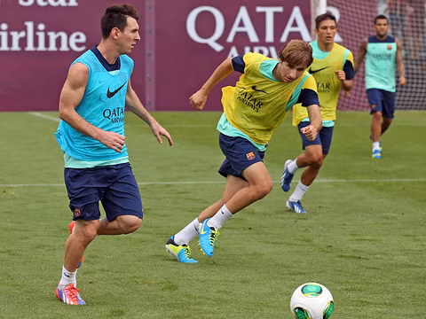 Messi đã trở lại tập luyện cùng đồng đội