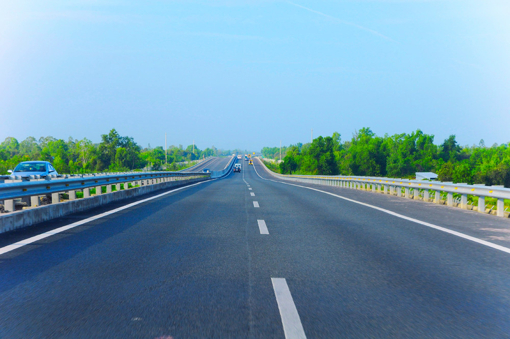 Đường cao tốc Sài Gòn - Trung Lương. Một trong những dự án trọng điểm của Nhựa Bình Minh