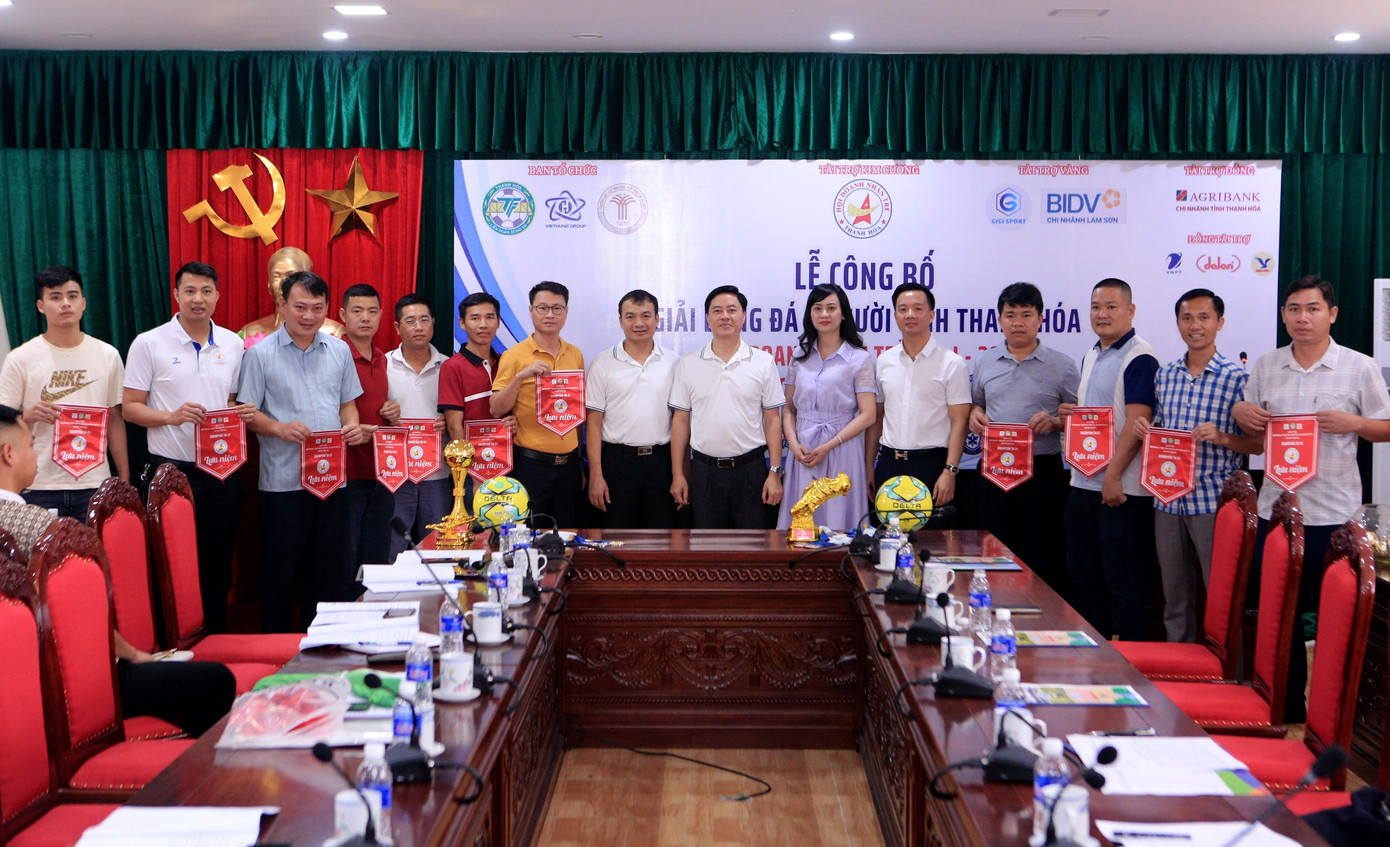 Sáng 4/5, ban tổ chức công giải bóng đá 7 người tỉnh Thanh Hoá- Cúp doanh nhân lần thứ nhất năm 2024.