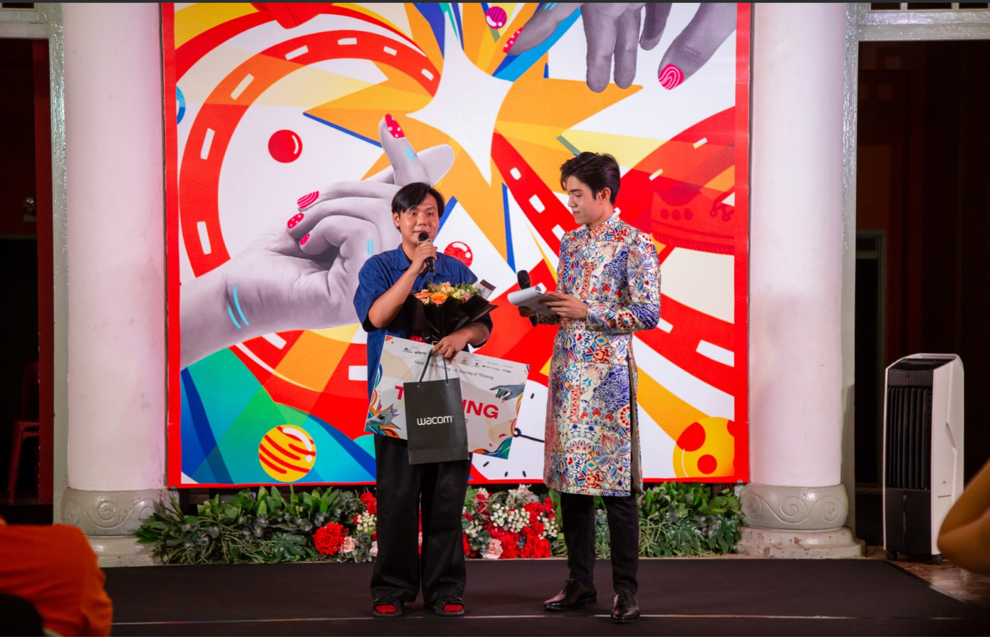 Minh Luật chia sẻ cảm nghĩ của mình tại buổi trao giải của chương trình