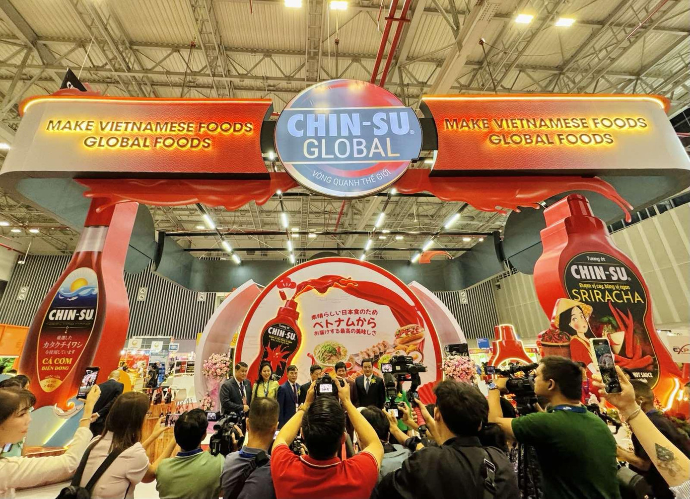 Với chiến lược “Go Global - Make Vietnamese Foods Global Foods”, Chin-su liên tiếp gặt hái thành công trên thị trường quốc tế Với chiến lược “Go Global - Make Vietnamese Foods Global Foods”, Chin-su liên tiếp gặt hái thành công trên thị trường quốc tế