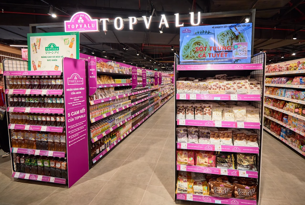 Với nhãn hàng riêng TOPVALU, AEON Việt Nam vừa hỗ trợ nhà cung cấp cũng như thúc đẩy tiêu dùng nội địa và hướng đến gia tăng xuất khẩu Với nhãn hàng riêng TOPVALU, AEON Việt Nam vừa hỗ trợ nhà cung cấp cũng như thúc đẩy tiêu dùng nội địa và hướng đến gia tăng xuất khẩu