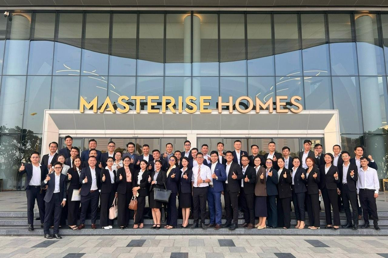 Đội ngũ SaleReal với 7 -14 năm kinh nghiệm tự tin tư vấn về các dự án Masterise Homes đến với khách hàng
