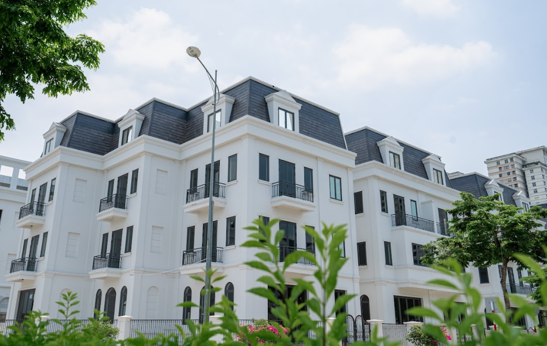 Biệt thự, nhà phố trở thành phân khúc được nhiều nhà đầu tư lựa chọn trong bối cảnh chung cư neo giá cao