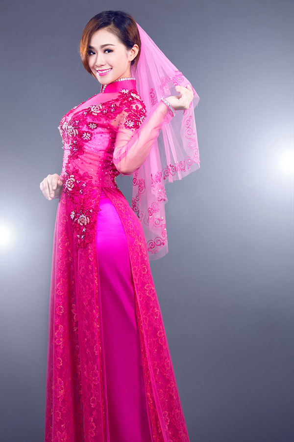 Lương Bích Hữu mặc áo dài xóa mác 'thảm họa' ảnh 9