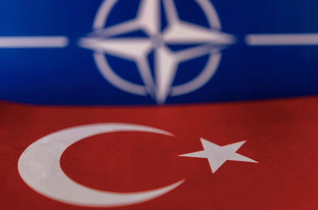 Hình ảnh quốc kỳ Thổ Nhĩ Kỳ và NATO Hình ảnh quốc kỳ Thổ Nhĩ Kỳ và NATO