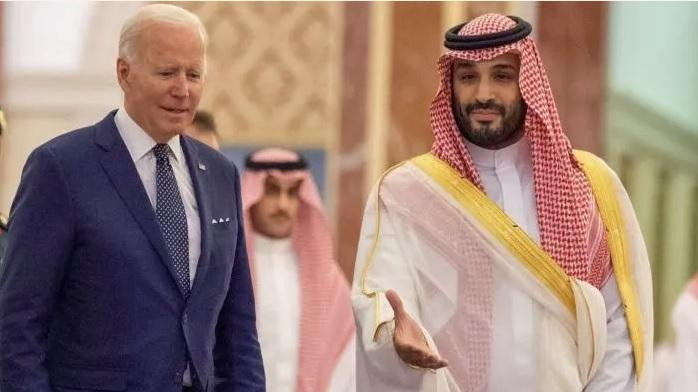 Tổng thống Mỹ Joe Biden và Thái tử kế vị Ả-rập Xê-út Mohammed bin Salman. (Ảnh: Reuters) Tổng thống Mỹ Joe Biden và Thái tử kế vị Ả-rập Xê-út Mohammed bin Salman. (Ảnh: Reuters)