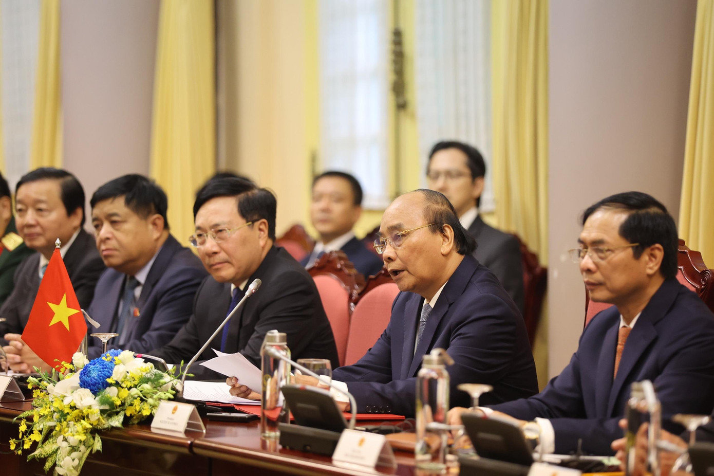 Chủ tịch nước Nguyễn Xuân Phúc và các quan chức cấp cao Việt Nam tại cuộc hội đàm. (Ảnh: Như Ý) Chủ tịch nước Nguyễn Xuân Phúc và các quan chức cấp cao Việt Nam tại cuộc hội đàm. (Ảnh: Như Ý)