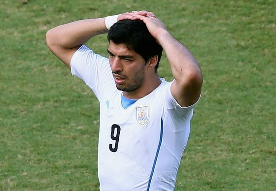 Đội bóng ở Kosovo ngỏ lời mời Suarez đến chơi bóng ảnh 2