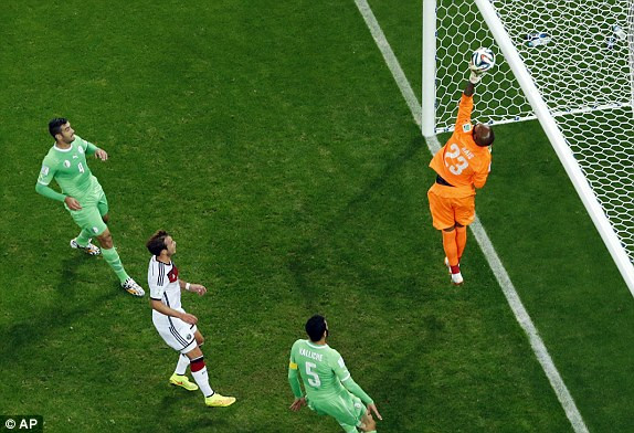  [VIDEO] Đức – Algeria (2-1): Die Mannschaft thắng nhọc ảnh 1