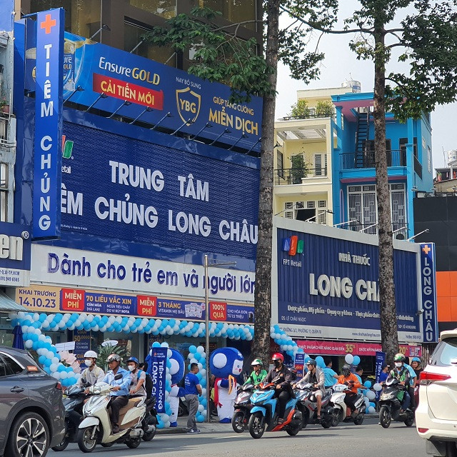 Cơ quan chức năng phát hiện nhiều Trung tâm tiêm chủng của Long Châu vi phạm về quy trình tiêm chủng Cơ quan chức năng phát hiện nhiều Trung tâm tiêm chủng của Long Châu vi phạm về quy trình tiêm chủng