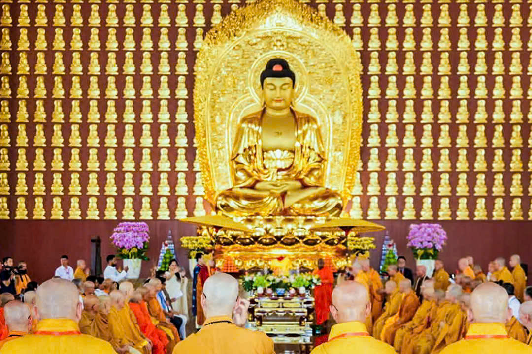 Đây là lần thứ tư Việt Nam tổ chức đại lễ Vesak Liên Hiệp Quốc, nhưng lần đầu tiên đại lễ được tổ chức tại TPHCM nhân kỷ niệm 50 năm đất nước thống nhất.