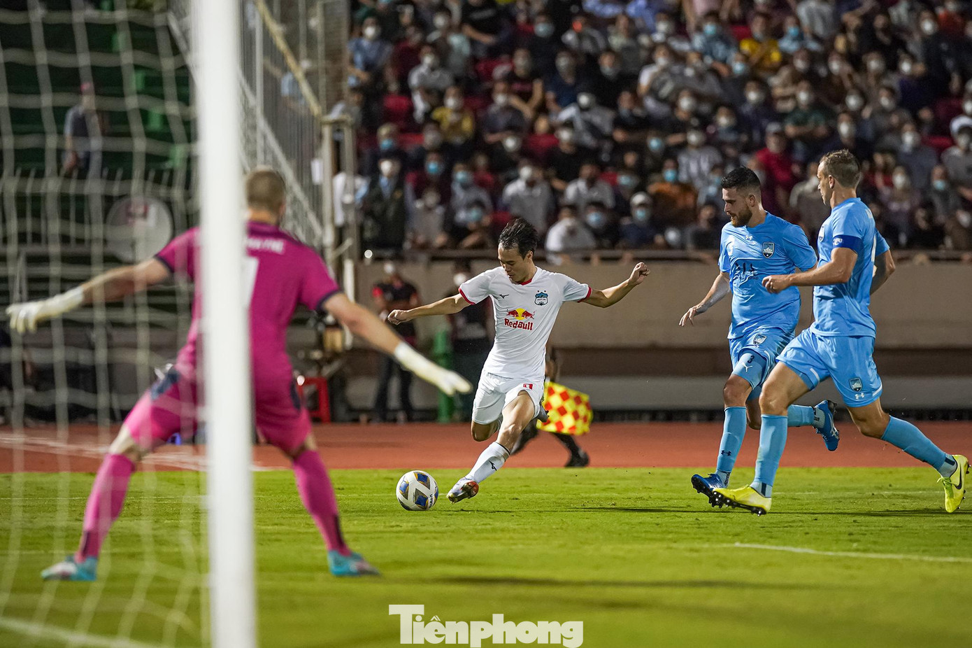 Cầu thủ HAGL có nhiều cơ hội trước cầu môn đối phương