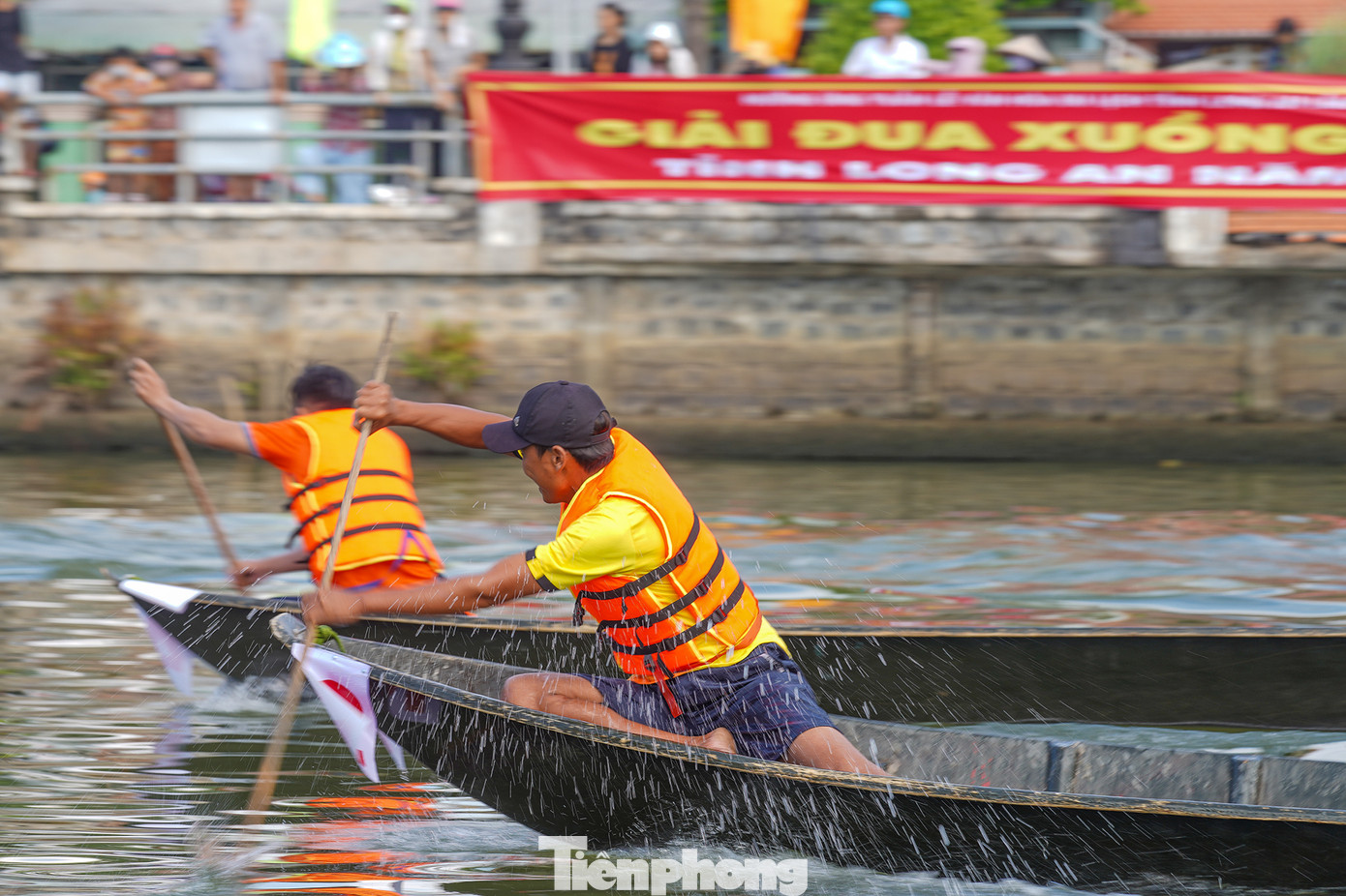 Giải đua xuồng ba lá là hoạt động nhằm duy trì văn hóa truyền thống của người dân Long An, phát huy và gìn giữ bản sắc văn hóa Tây Nam Bộ với nét đẹp miền sông nước; tạo sân chơi lành mạnh, vui tươi cho người dân trên địa bàn tỉnh, đồng thời góp phần quảng bá và phát triển loại hình Du lịch Thể thao của tỉnh Long An.