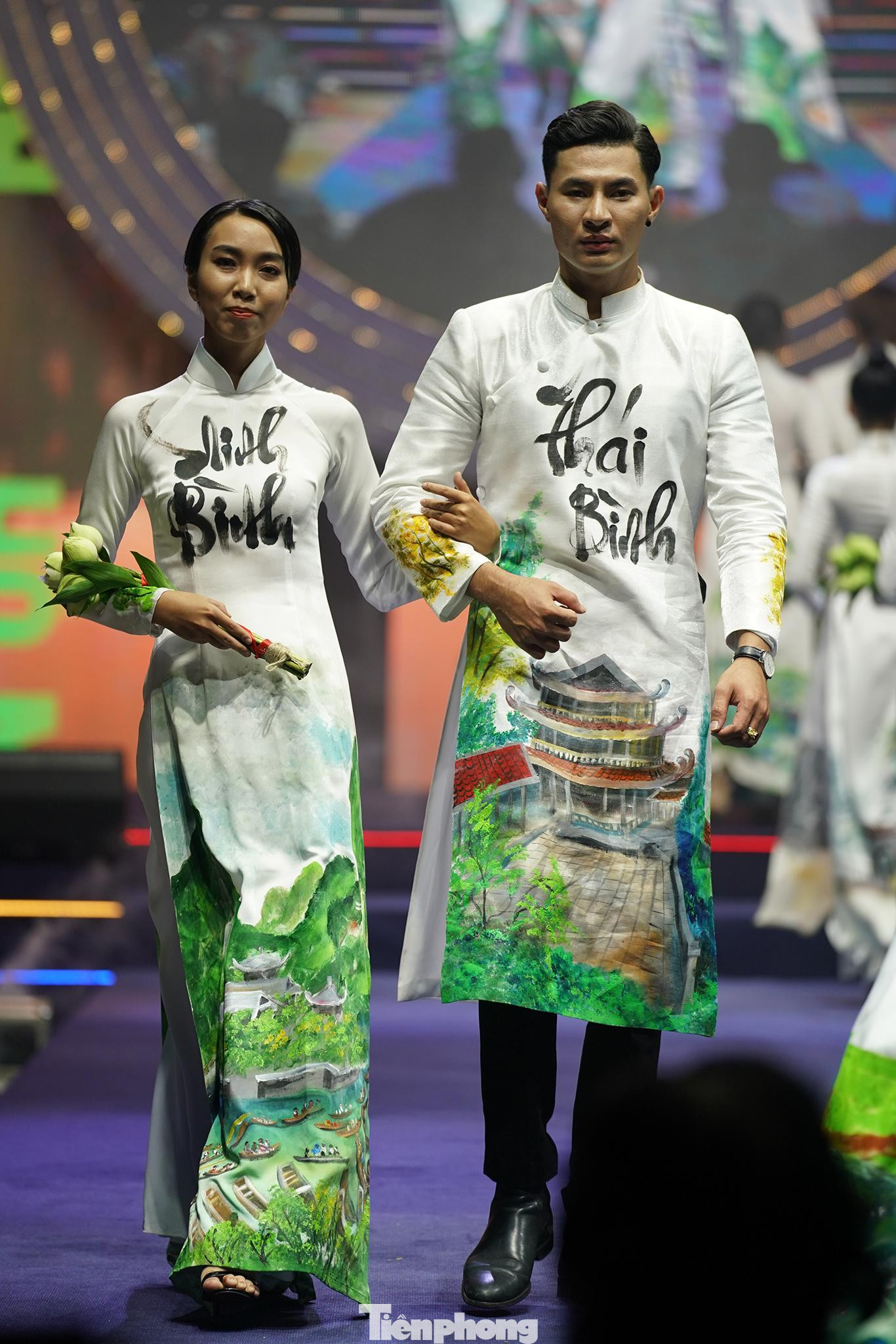 Cảnh sắc Ninh Bình và hình ảnh quê hương 5 tấn Thái Bình.