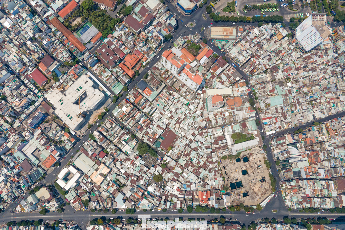 Khu Mả Lạng được bao quanh bởi 4 tuyến đường Nguyễn Trãi - Cống Quỳnh - Trần Đình Xu - Nguyễn Cư Trinh, quận 1.