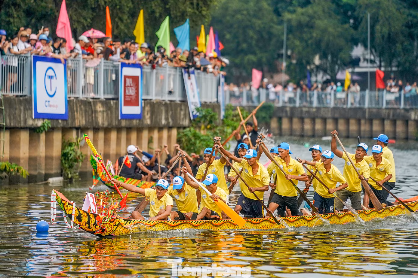 Ứng cử viên vô địch Siriavansa Thứ Ba (An Biên, Kiên Giang) bỏ xa đội chùa Candaransi (Quận 3, điểm về đích).
