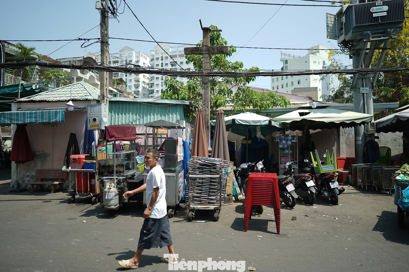 Người dân ở khu Mả Lạng sinh sống tại đây từ những năm 1980.