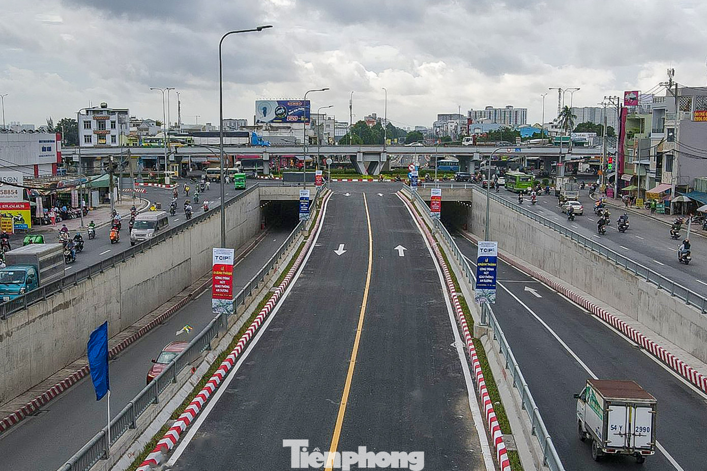 Nhánh N1 bên trái được hoàn thiện vào năm 2018, nhánh N2 bên phải hoàn thiện vào năm 2020. Ngã tư An Sương hoàn thiện nút giao ba tầng đã góp phần giải quyết tình trạng kẹt xe, tai nạn chết người do xung đột giao thông...