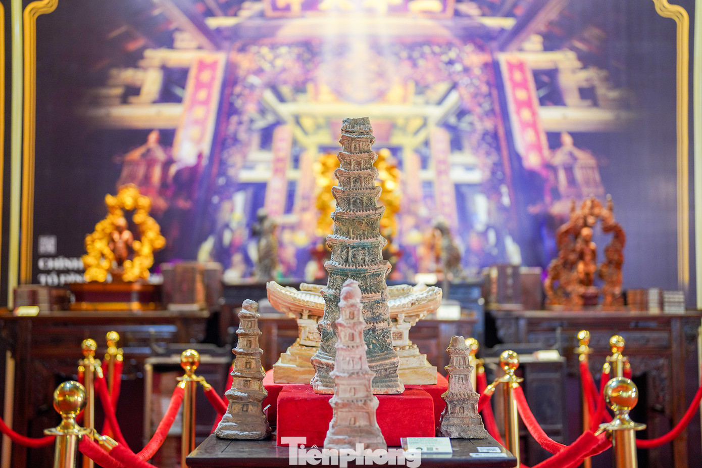 Bộ tháp thờ thời Lý, nguồn gốc Bắc Ninh.