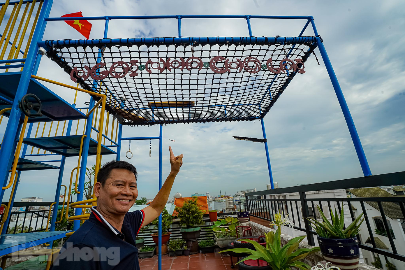 Mỗi sản phẩm ông làm ra chỉ là để sử dụng trong gia đình và để tặng những người bạn, những người hàng xóm.